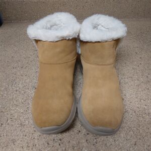 Skechers On the Go Joy Suede Booties Womens 9.5 Tan Pull On Faux Fur Lined
